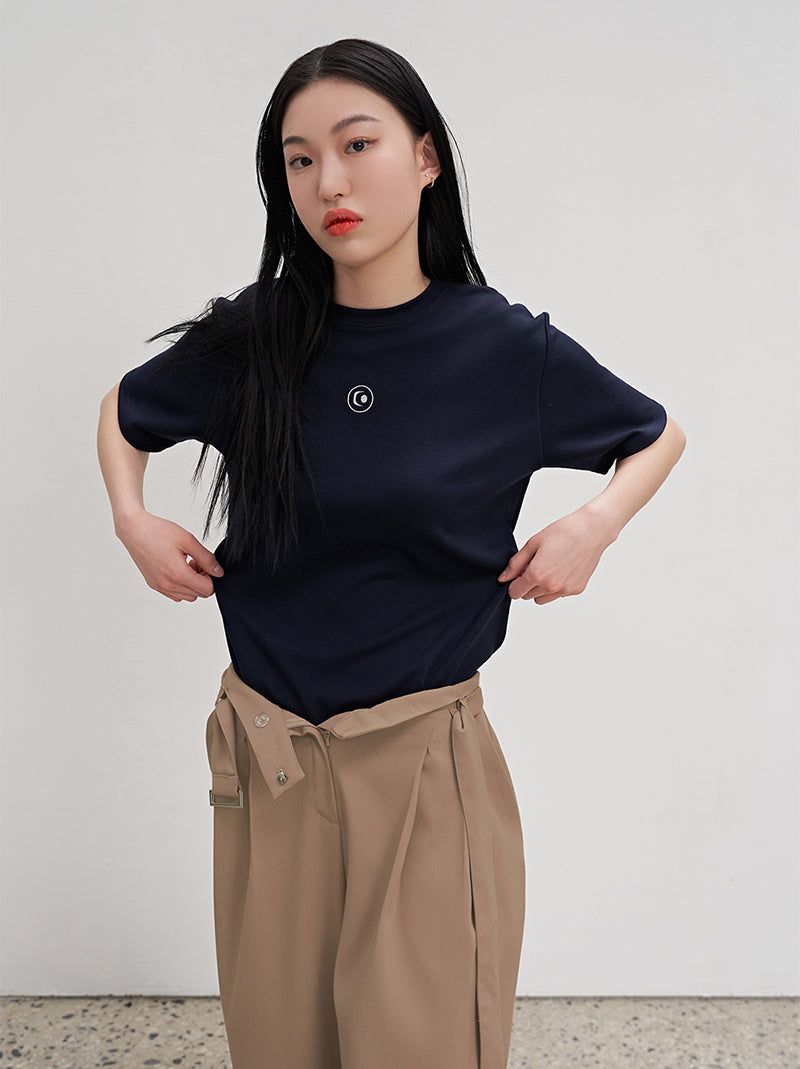 aAke LOGO SHORT SLEEVE T
