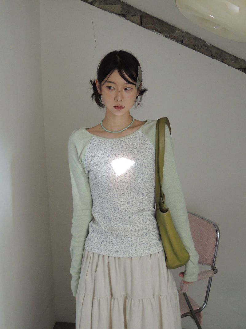 portraitseoul（ポートレイソウル）の「[prts made] フラワーベースボールTシャツ (グリーンティー)（トップス）」