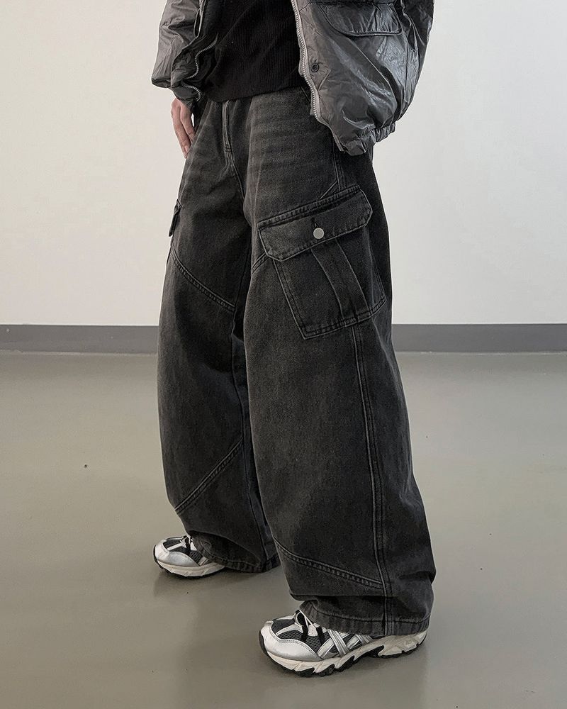 Curt Cut Cargo Wide Denim