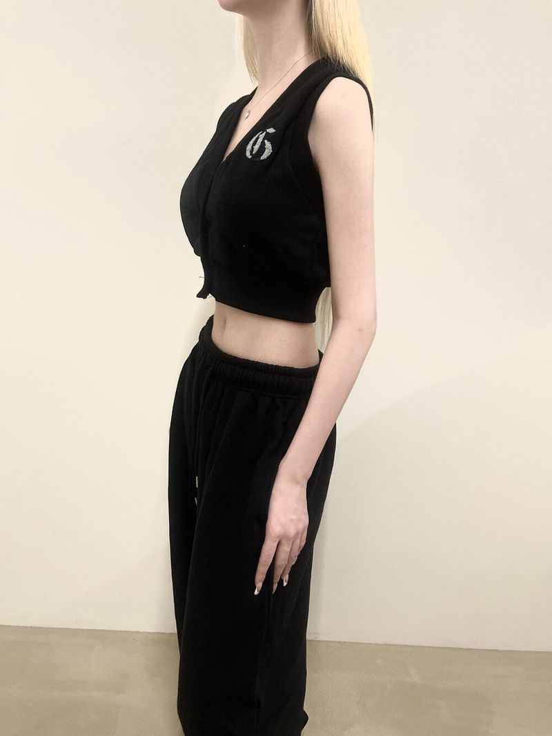 1369. Gate patch crop vest (2color)