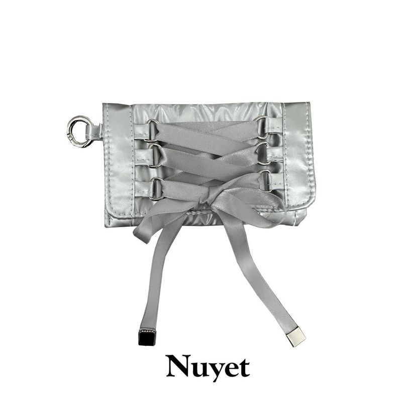 Nuyet（ヌエット）の「レースアップミニポーチ（スマホグッズ/小物）」