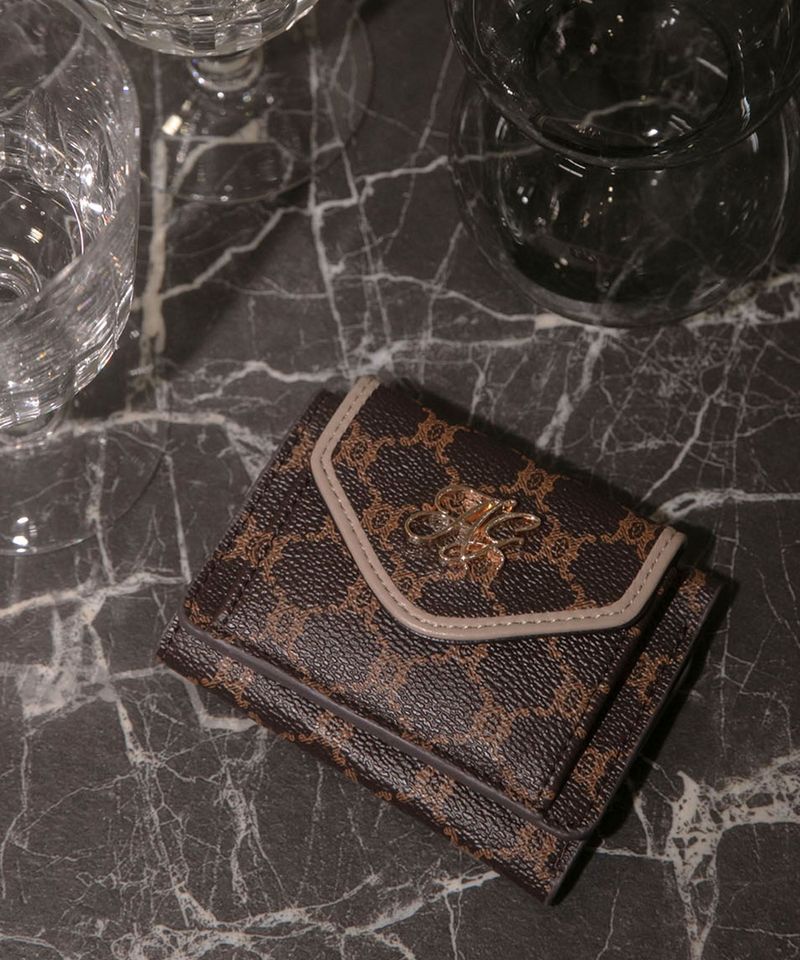 ANDGEEBEE(アンジービー)の「モノグラム三つ折りウォレット(Smartphone Accessories)」
