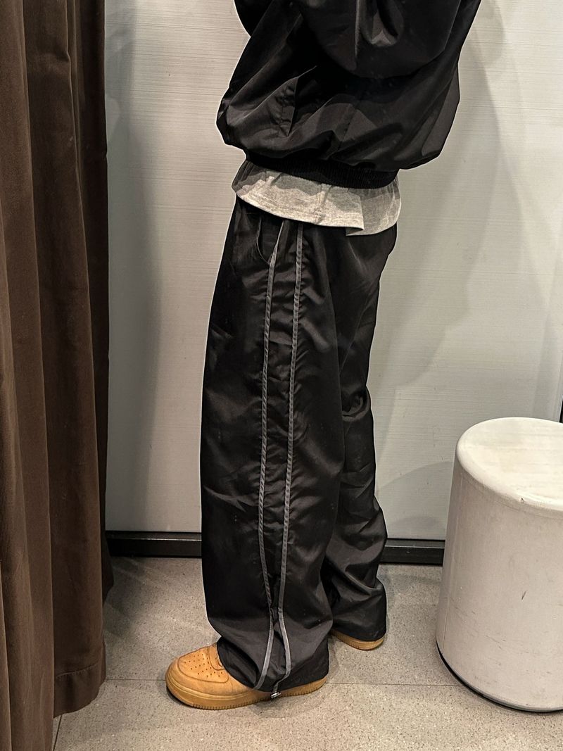 WHAT A LOOK(ワット ア ルック)の「End nylon track pants(Pants)」