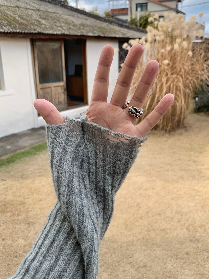 Hidden Punk Damage Knit 3C