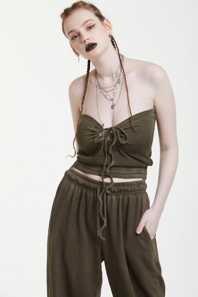 STAIN TOP