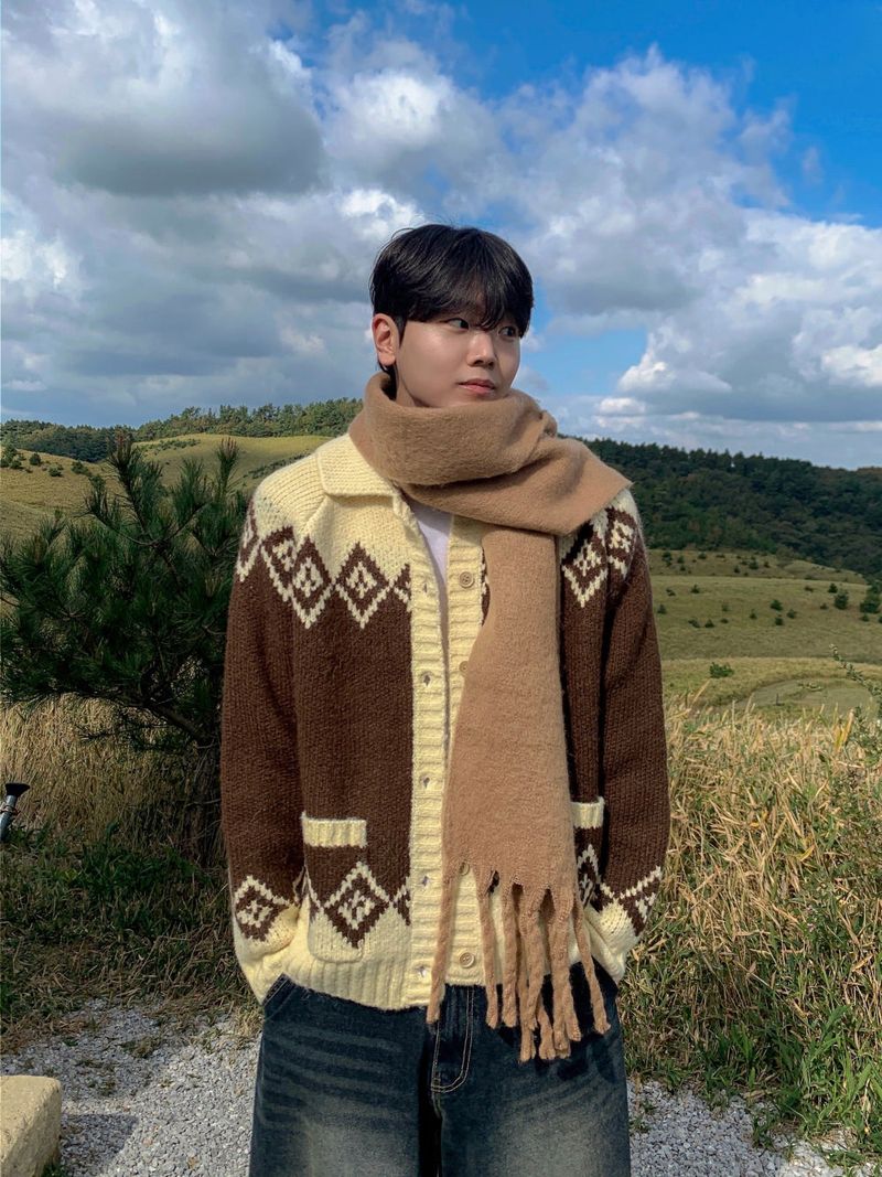 Tassel Bear Cozy Muffler