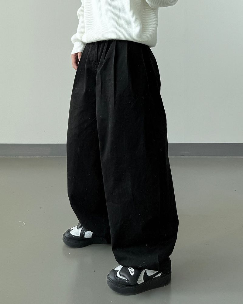 Raon Three Tuck Balloon Cotton Pants