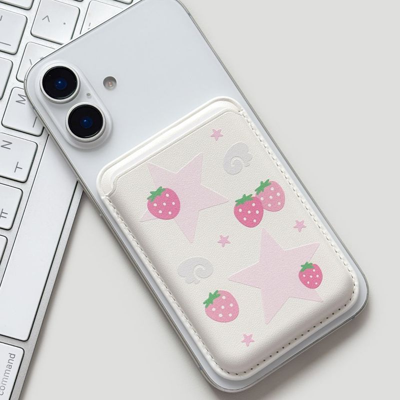 Monani Studio（モナニースタジオ）の「[Macsafe] Star Strawberry MagSafe Leather Card Wallet（Smartphone Accessories）」