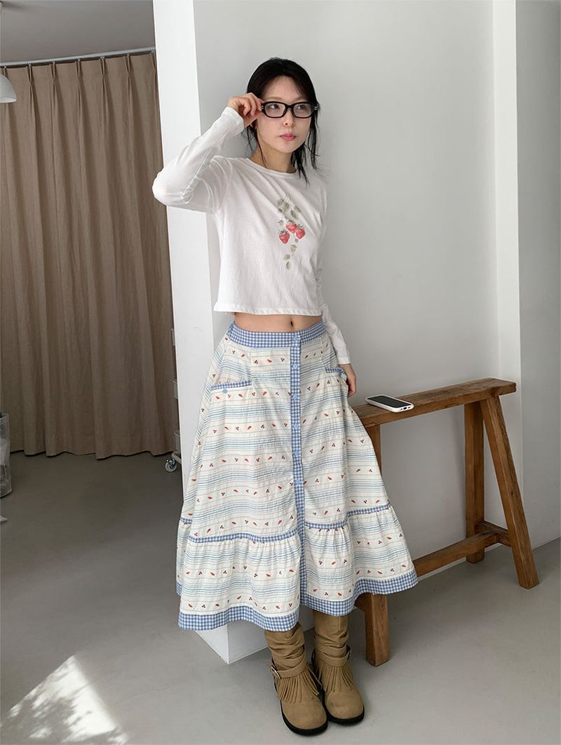 CARROT BUTTON FULL SKIRT (2C)