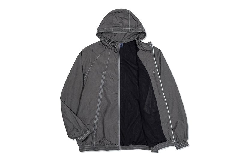 UTILITY HOOD WINDBREAKER