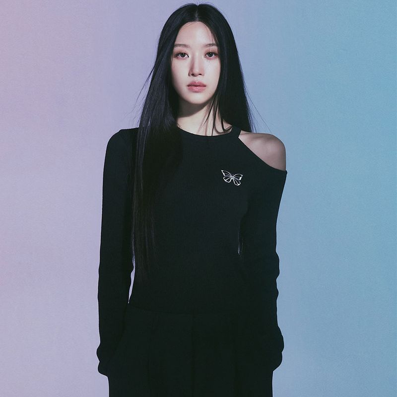 CUT OUT BUTTERFLY KNIT_BLACK