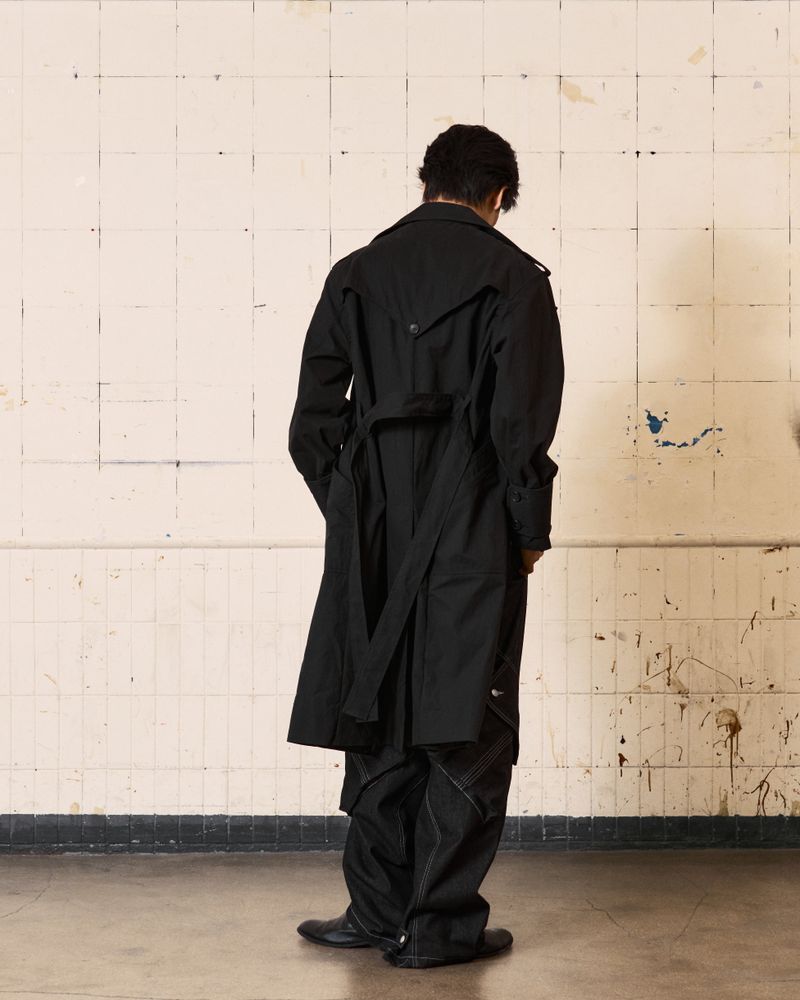 Curved Trench coat (Black)