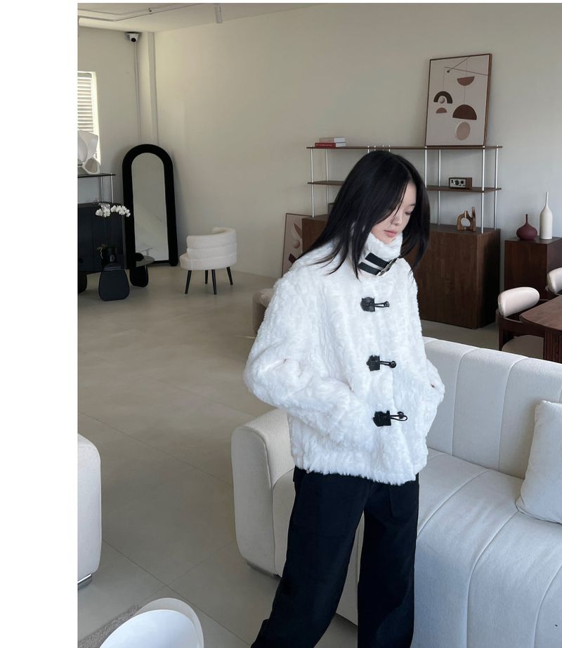 Coco Duffle High-Neck Short Fur Jacket