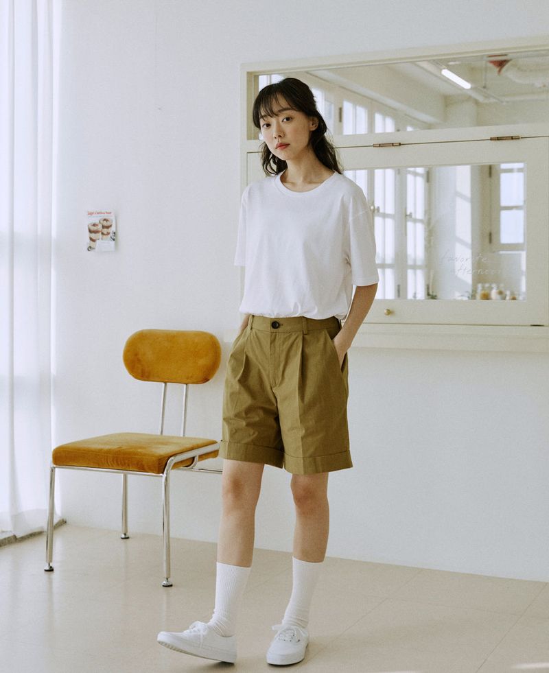 unisex cuff half pants beige