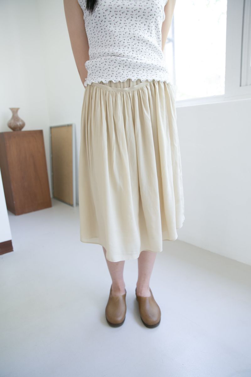 button layered flare midi skirt(2colors)