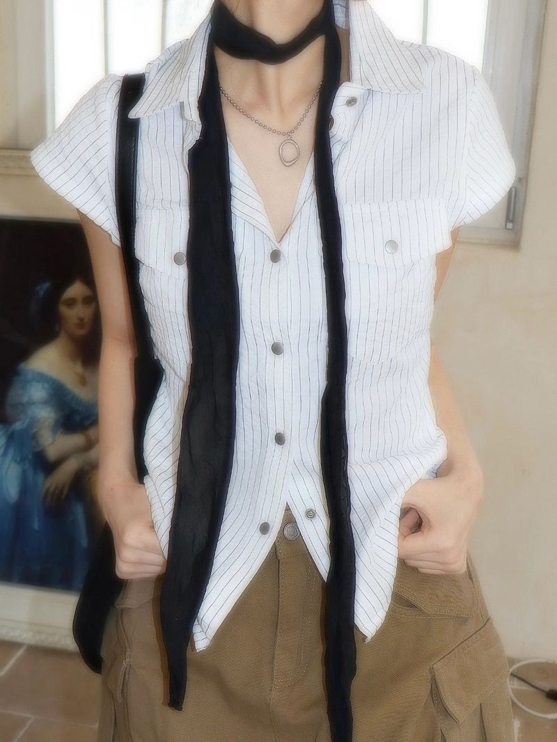 Cost Two Pocket Emboss Stripe Half Shirt