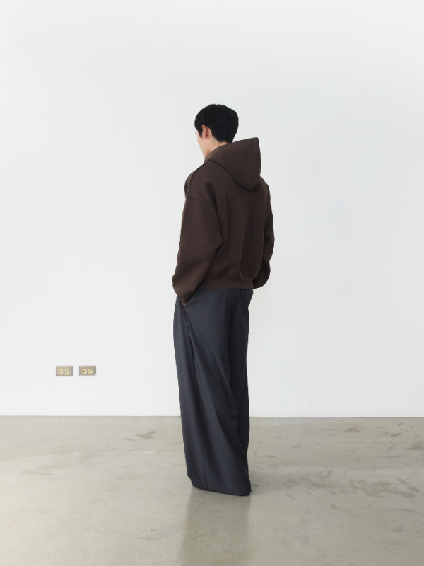 RB13 Cropped Boxy Hoodie