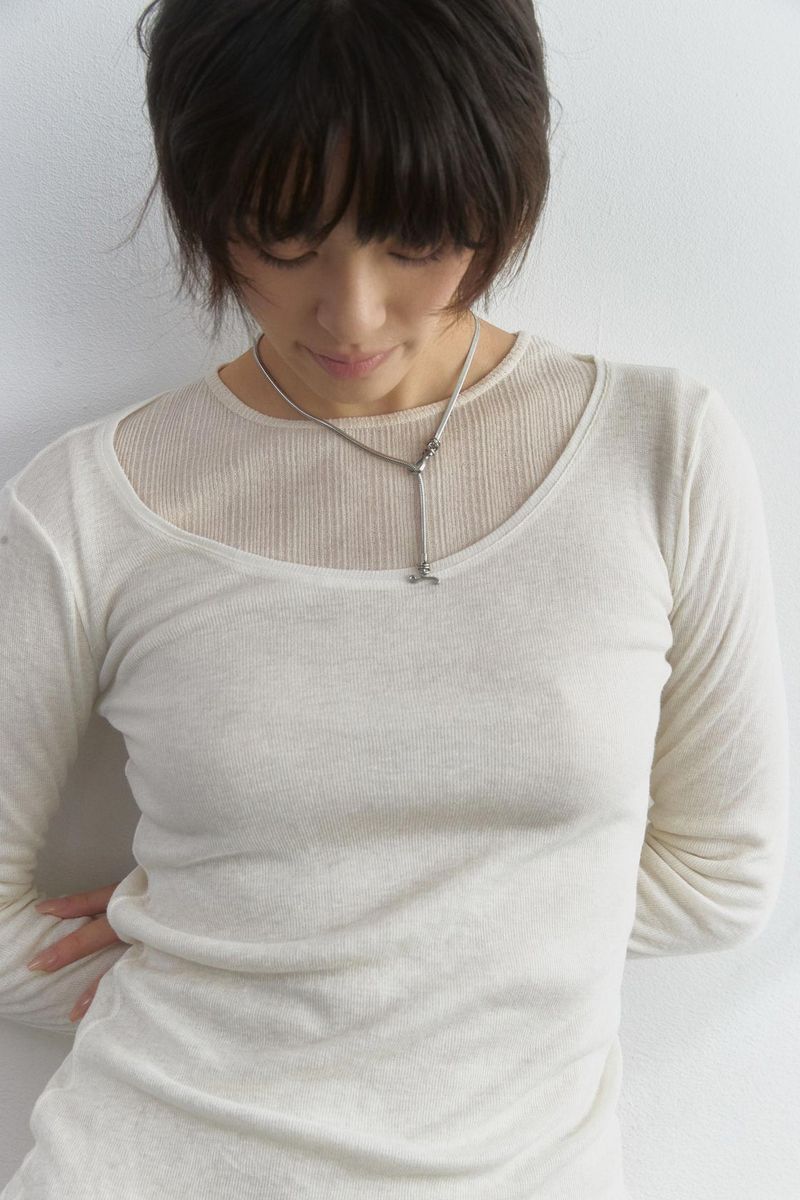 Flat round necklace