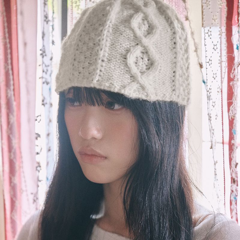 cable knit beanie ivory