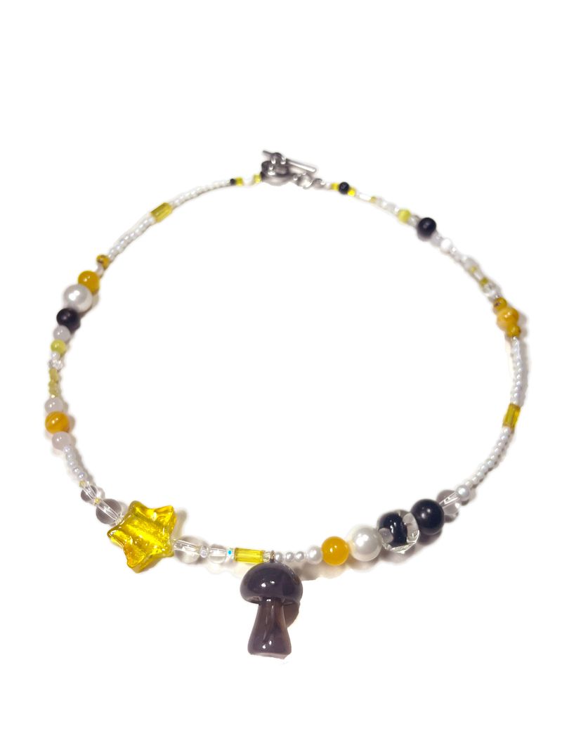 Kichikichiyaya Coral Necklace