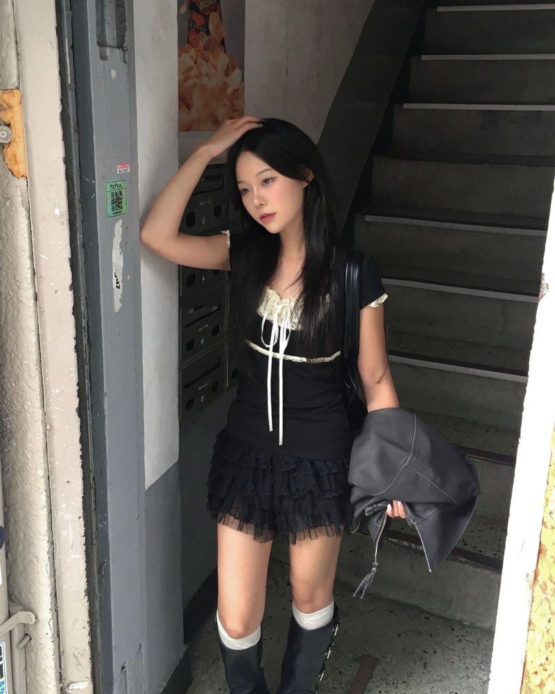 Vanilla lace shorts