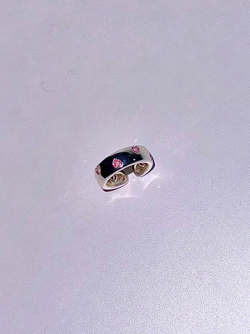 Bold pink heart cubic ring