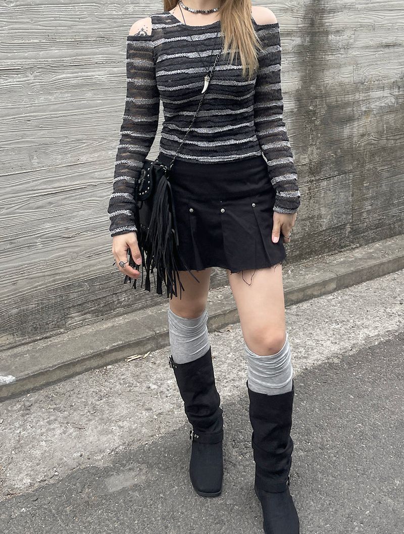 Ethnic Shoulder Slit Stripe Tee