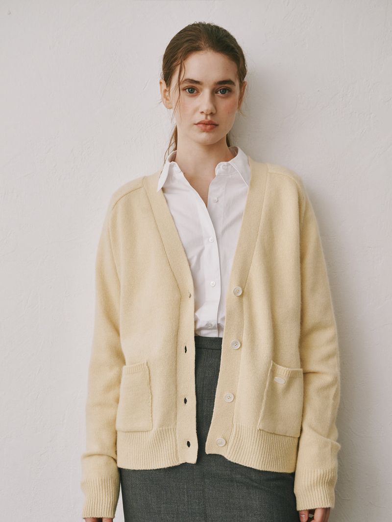 PLAT DU JOUR（プラドゥジュール）の「Loose cardigan (Yellow)（Tops）」