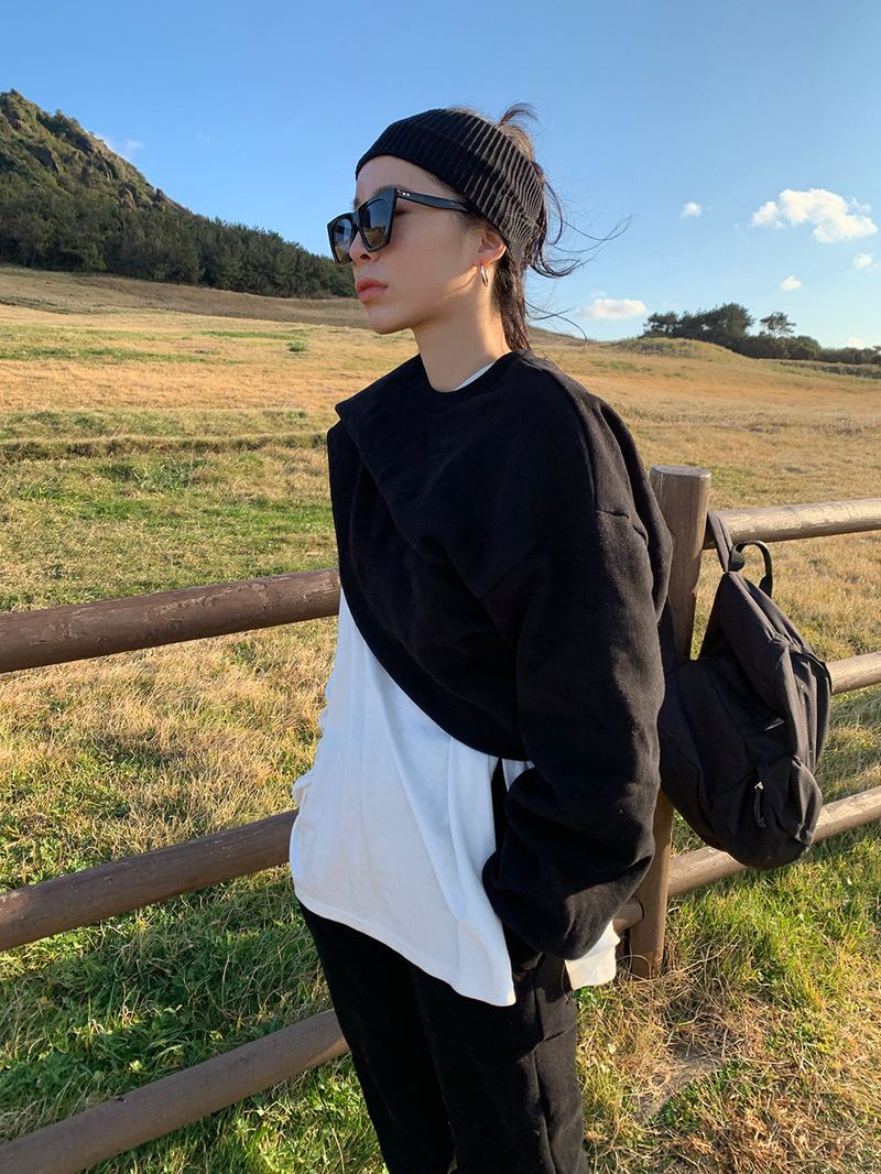[MADE] Stern hip sweatshirt