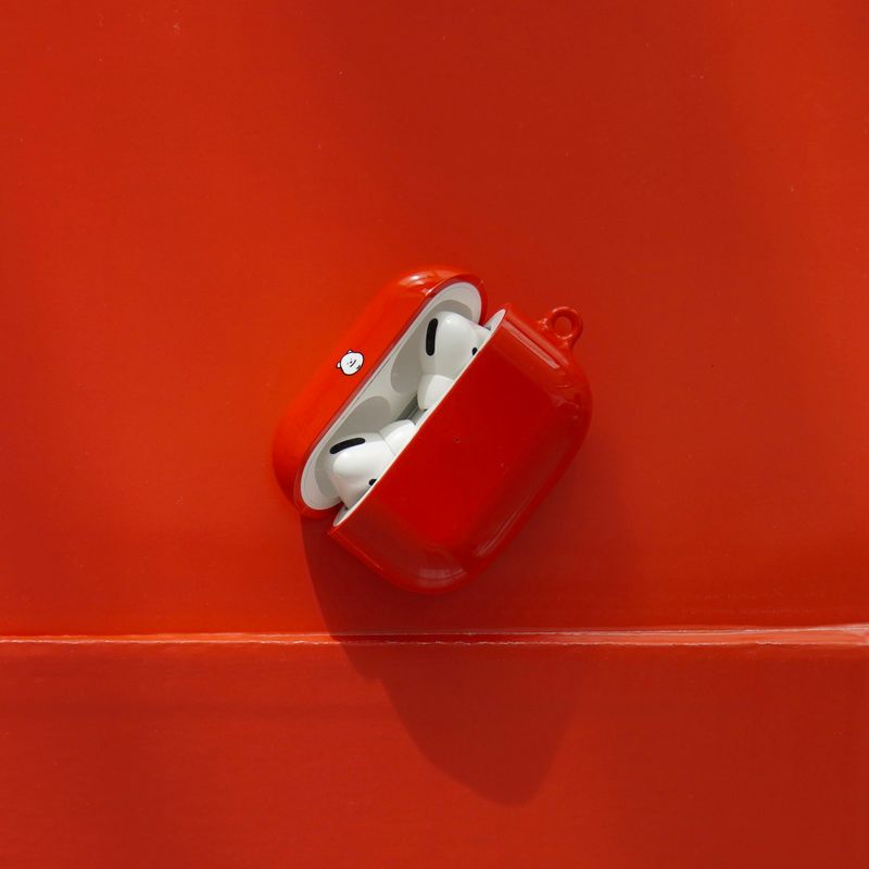 hard airpods case 'red'