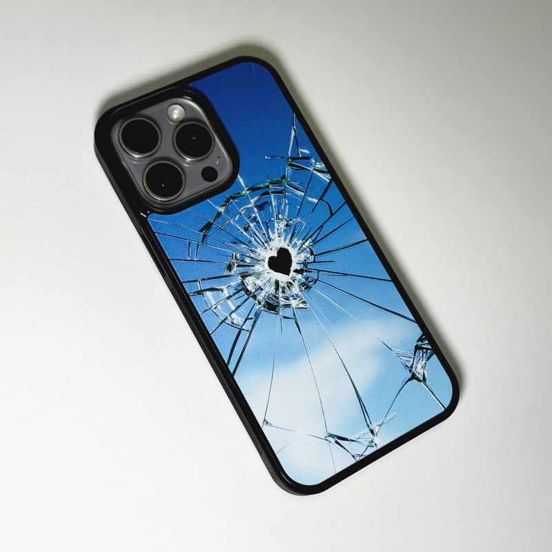 MEMORIESBOUNDARY(メモリーズバウンダリー)の「Crack of Sky Bumper Mirror Phone Case (Mirror/MagSafeVer.)(Smartphone Accessories)」