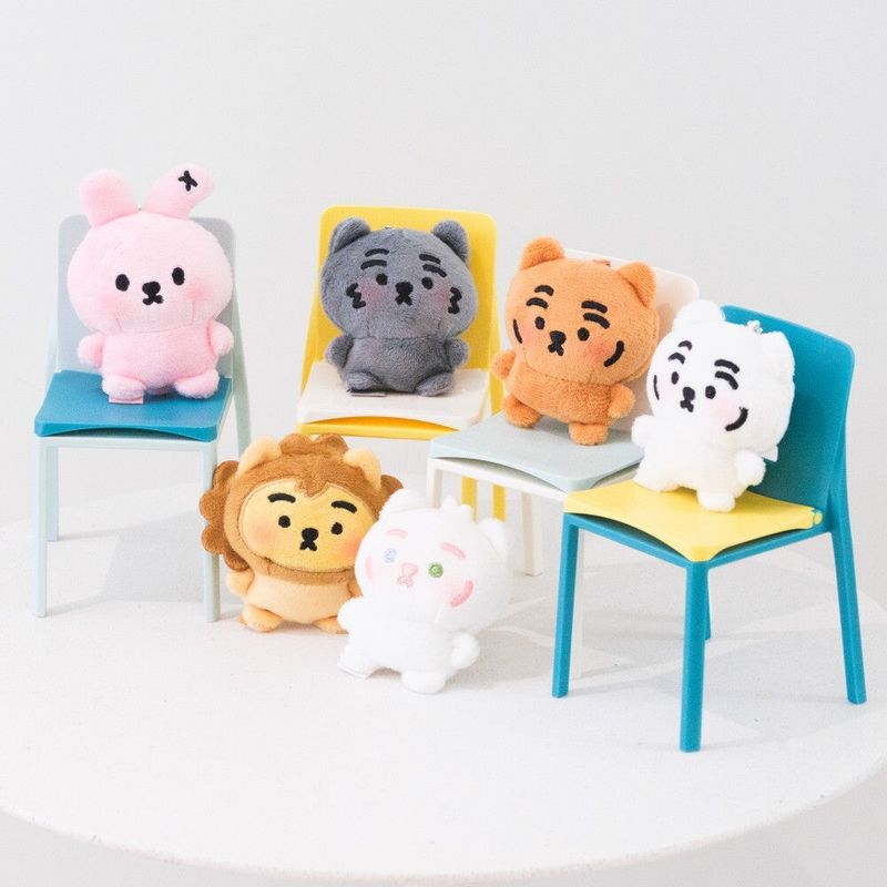SHY FACE MINI DOLL KEYRING
