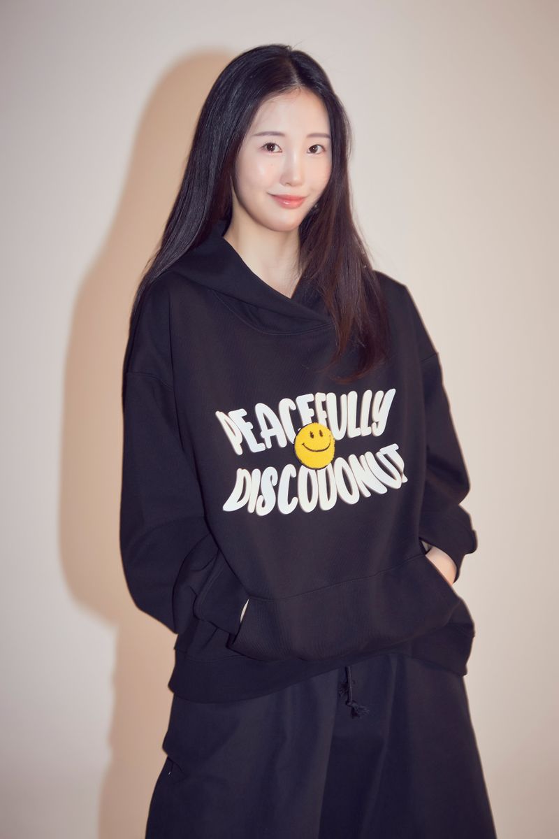 peaceful smile hoodie_bk