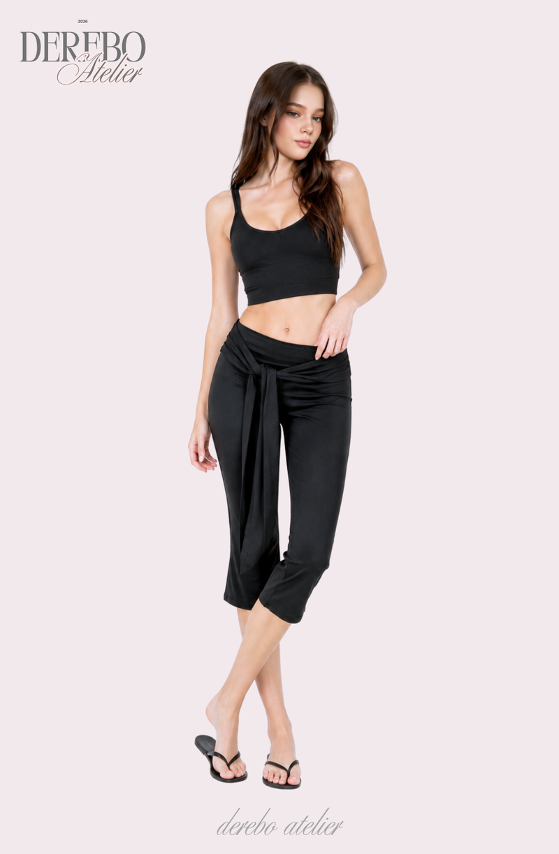 Medley Strap Shirring Capri Pants