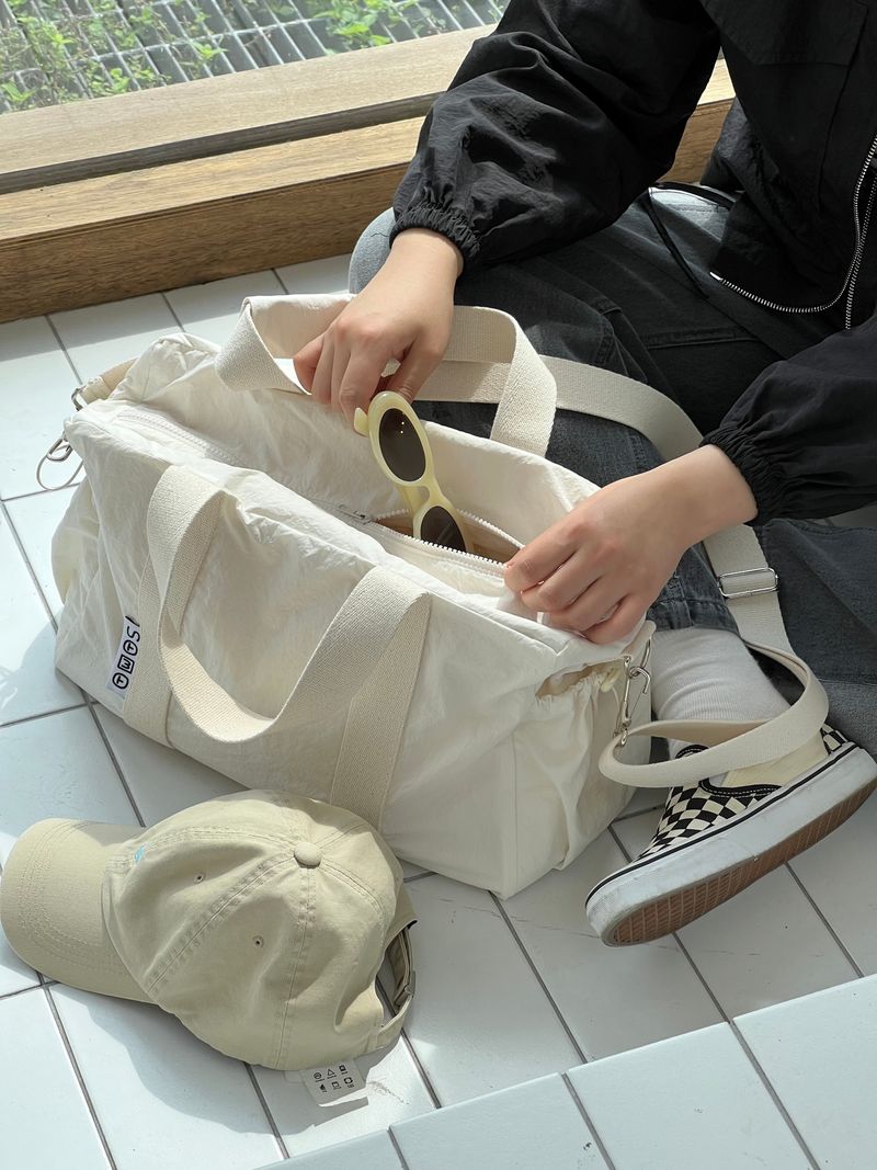Holiday Mood Bag-ivory