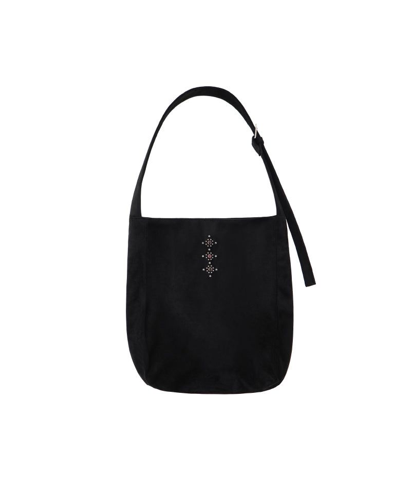 KOOKEESEE（クキシ）の「スエードスタッドショルダーバッグ (Black)（バッグ）」