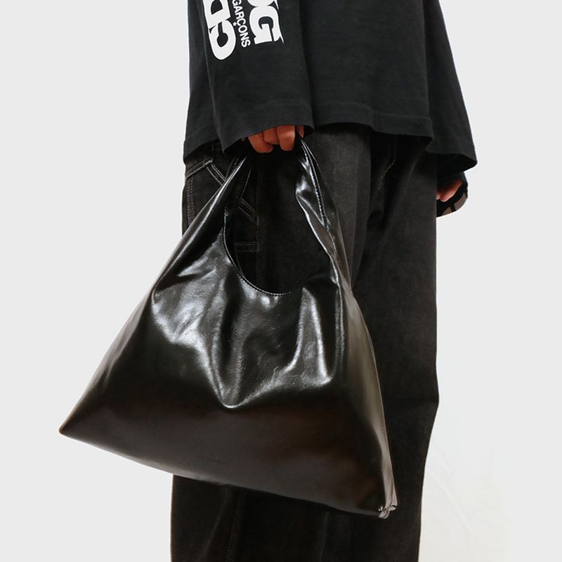 meetmetmeet（ミートメットミート）の「peak black（Bags）」
