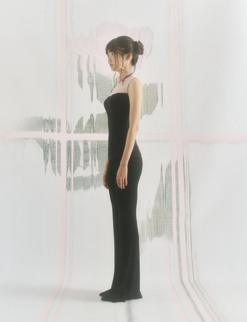 Two-tone Turtleneck Top (BLACKPINK)
