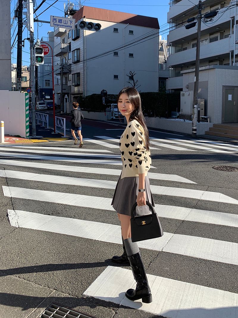 [MADE] Peto Pintuck Mini Skirt