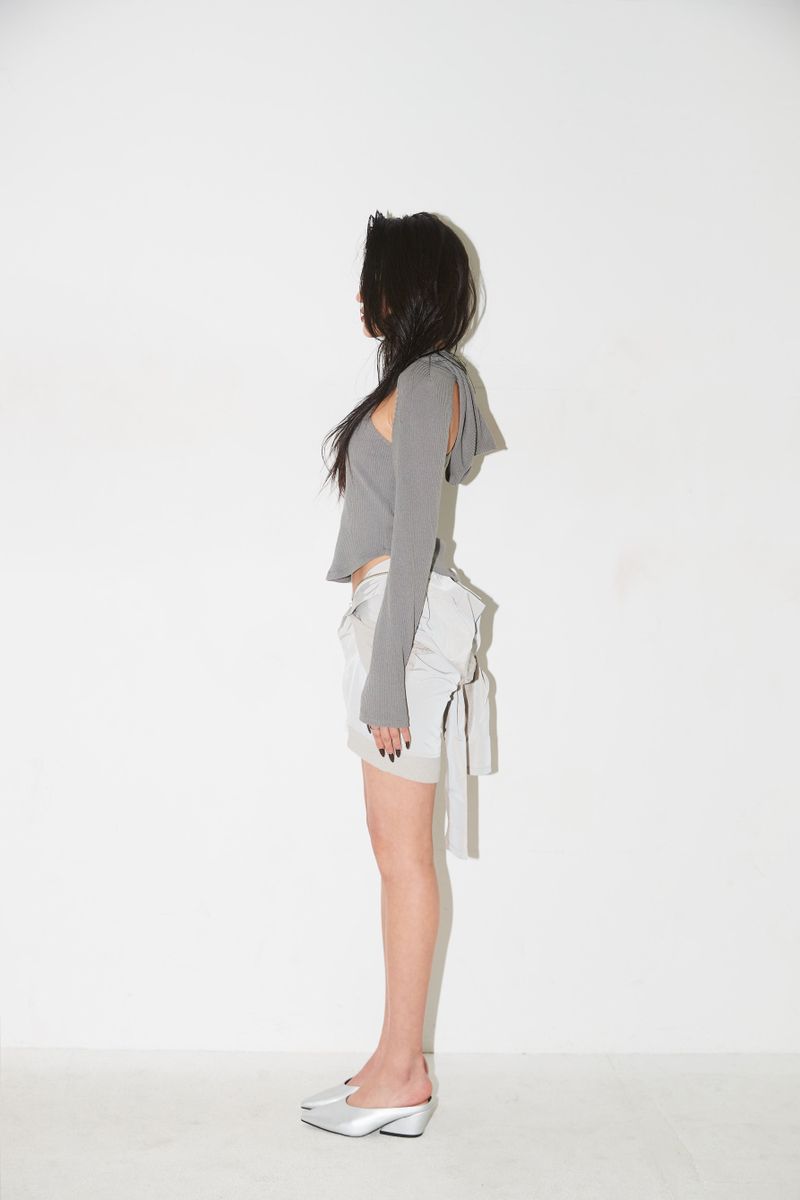 06. CUT OUT HOOD GREY