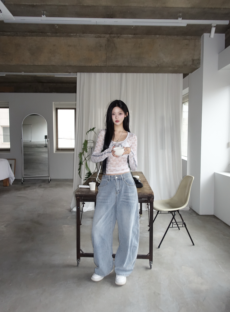 Birthdayeve(バースデーイブ)の「back pocket wide jeans(Pants)」