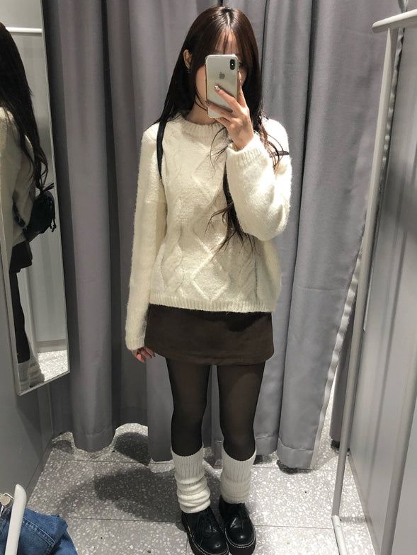 Labo Cable Round Knit