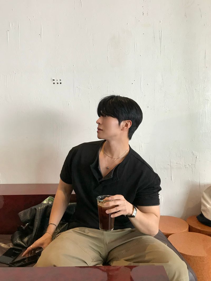 Thorpe layered henley neck short sleeve