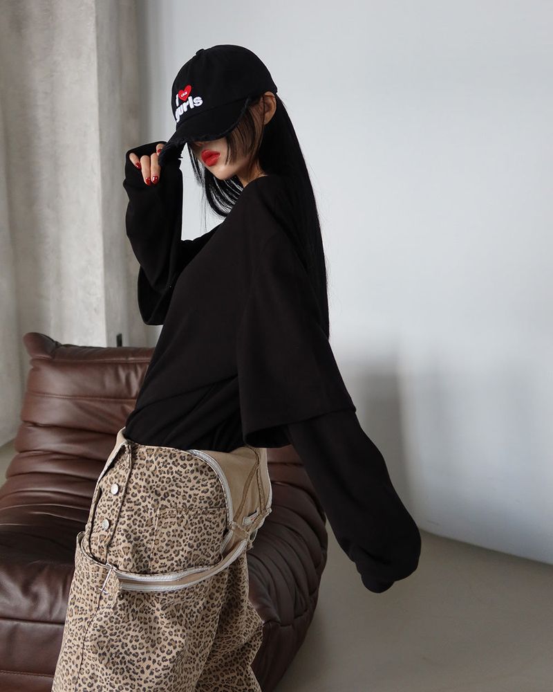 Delight-J（ディライトジェイ）の「Bart Layered Oversized-Fit Sweatshirt（Tops）」