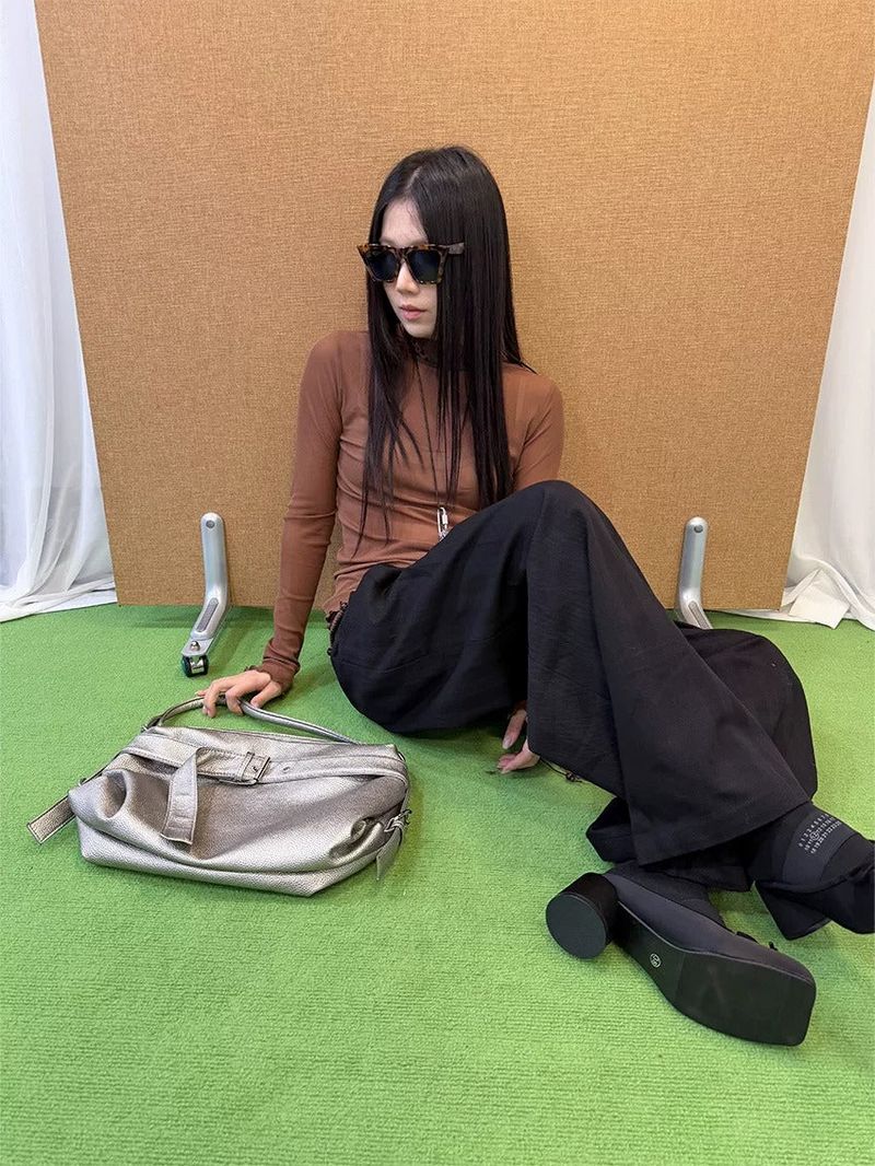 Black high-button-up wide pants