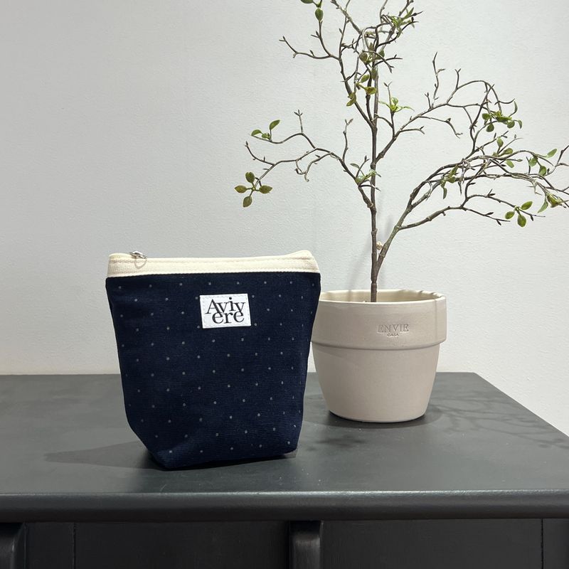 Avivere（アビベール）の「classic pouch_corduroy dot navy（Miscellaneous Goods/Stationery）」