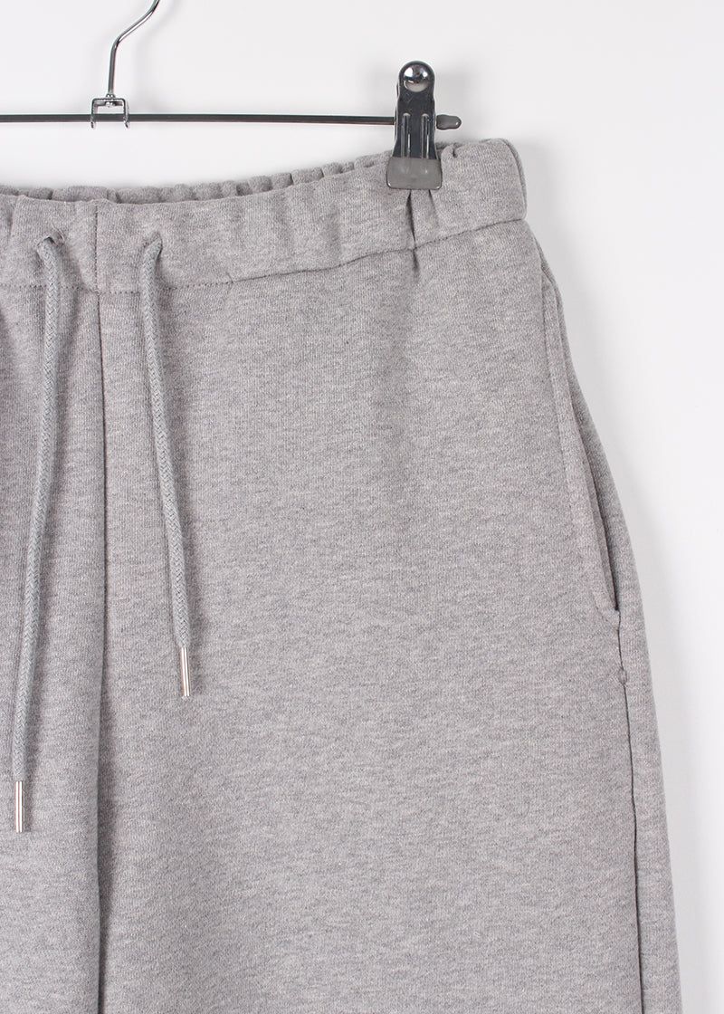 KNEE WARMER SWEAT PANTS