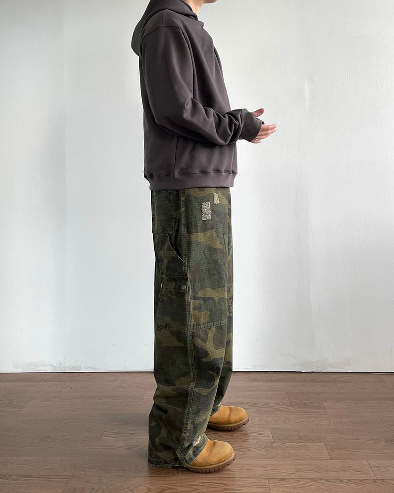 Twist Fingerhole Hoodie