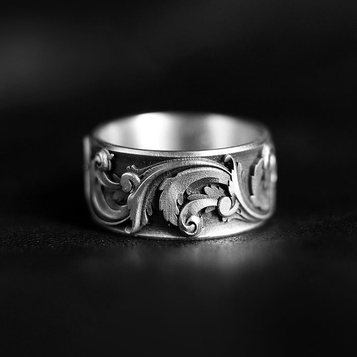 Mano Seoul（マノソウル）の「Acanthus Band（Accessories）」