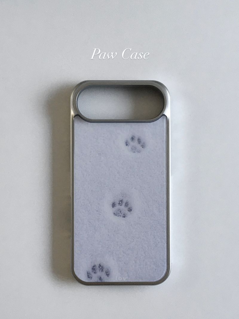 lovinhere(ラビンヒア)の「Paw Silver Case(Smartphone Accessories)」